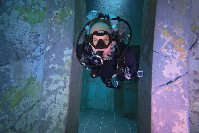 Deep Dive Dubai